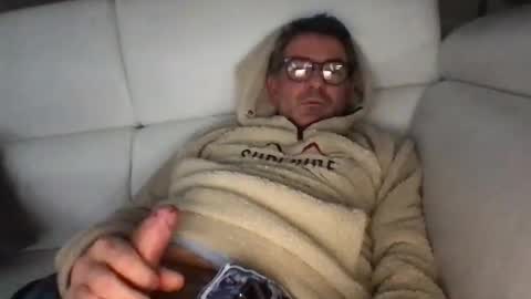 sesamechris92 online show from 25, 1, 2025