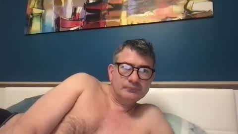 sesamechris92 online show from 3, 3, 2025