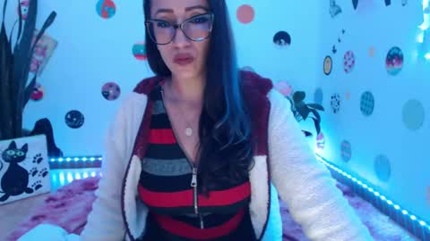 Snapshot of seuctive_woman57 chatting on 13, 12, 2024 samy online show from 13, 12, 2024