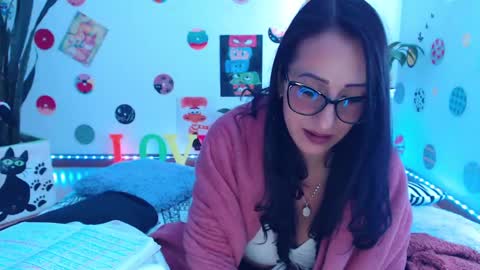 Snapshot of seuctive_woman57 chatting on 7, 1, 2025 samy online show from 7, 1, 2025