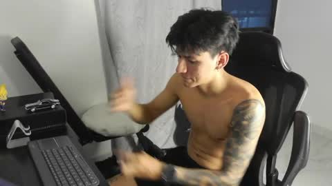 Snapshot of sex_love_sweat chatting on 28, 5, 2026 sex_love_sweat online show from 28, 5, 2026