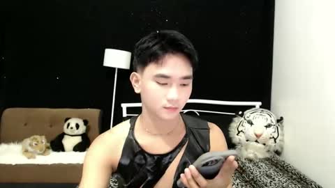 Snapshot of sexandroid1016 chatting on 18, 10, 2025 sexandroid1016 online show from 18, 10, 2025