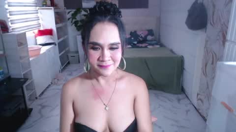 MS Anna online show from 9, 7, 2026