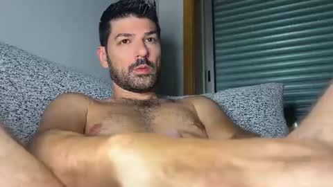 Lucenzo  online show from 2, 8, 2026