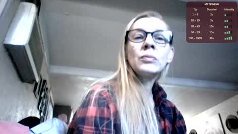 Snapshot of sexi69bigirl chatting on 18, 2, 2026 sexi69bigirl online show from 18, 2, 2026