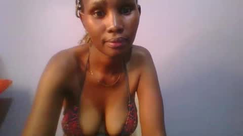 Snapshot of sexie_love chatting on 1, 3, 2025 Nancy online show from 1, 3, 2025