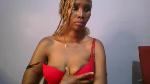 Snapshot of sexie_love chatting on 7, 3, 2025 Nancy online show from 7, 3, 2025