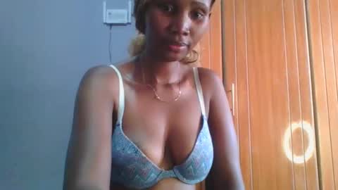 Snapshot of sexie_love chatting on 9, 3, 2025 Nancy online show from 9, 3, 2025