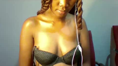 Snapshot of sexie_love chatting on 21, 9, 2025 Nancy online show from 21, 9, 2025