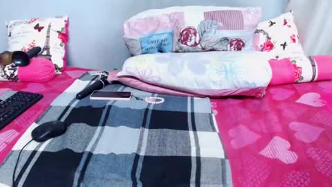 Snapshot of sexiebootyjoyxx chatting on 3, 2, 2025 sexiebootyjoyxx online show from 3, 2, 2025