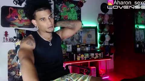 Snapshot of sexo_aharon chatting on 18, 10, 2025 Aharon ravelo online show from 18, 10, 2025