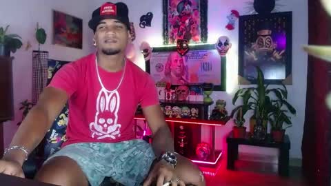 Snapshot of sexo_aharon chatting on 8, 6, 2026 Aharon ravelo online show from 8, 6, 2026