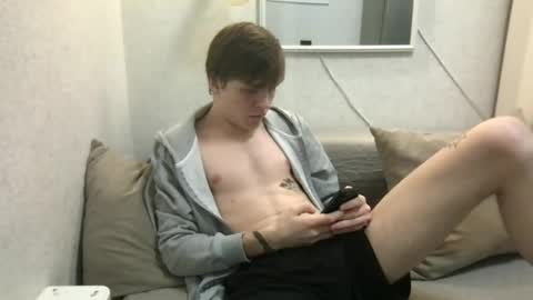 Jennis and OliverPvt is open online show from 22, 4, 2026