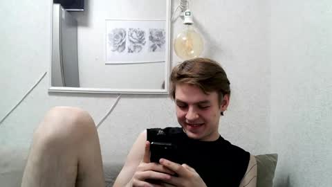 Jennis and OliverPvt is open online show from 29, 4, 2026