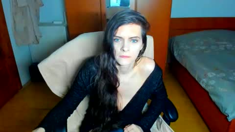 sexqueen1111 online show from 28, 4, 2026