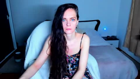 sexqueen1111 online show from 4, 8, 2026