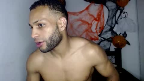 Snapshot of sexseason777 chatting on 25, 10, 2025 STIIV G online show from 25, 10, 2025