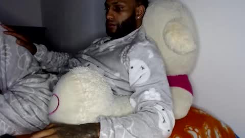 Snapshot of sexseason777 chatting on 13, 11, 2025 STIIV G online show from 13, 11, 2025