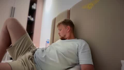 Max Leman online show from 25, 2, 2026