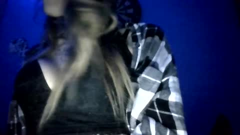 Leeah CloudZzz online show from 11, 3, 2025