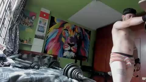 Snapshot of sexxmann77 chatting on 15, 10, 2025 sexmann77 online show from 15, 10, 2025