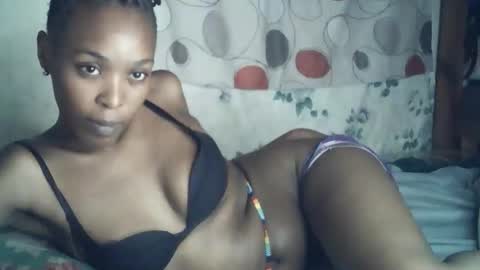sexxy_curvy23 online show from 26, 3, 2026