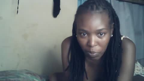 sexxy_curvy23 online show from 24, 6, 2026