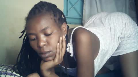 sexxy_curvy23 online show from 28, 6, 2026
