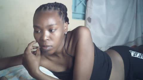 sexxy_curvy23 online show from 14, 7, 2026