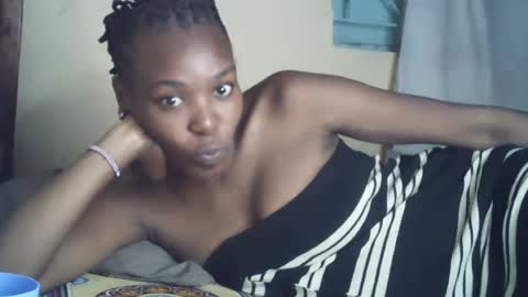 sexxy_curvy23 online show from 15, 7, 2026