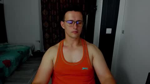 Sexxymuscles4U online show from 9, 9, 2025