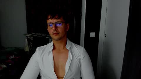 Sexxymuscles4U online show from 8, 10, 2025