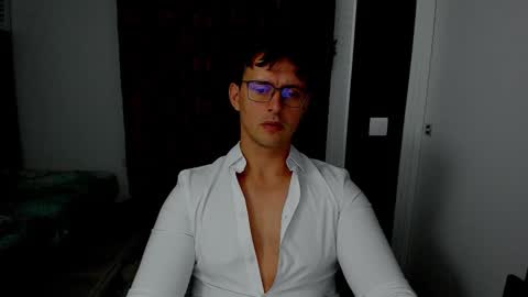 Sexxymuscles4U online show from 10, 10, 2025