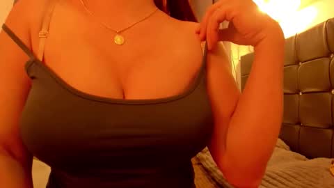 Snapshot of sexy_asian_sandy chatting on 20, 3, 2026 sandy online show from 20, 3, 2026