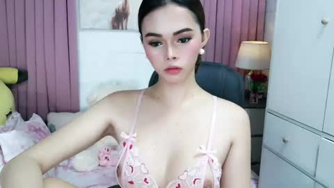 Snapshot of sexy_blairxx chatting on 5, 7, 2026 blair online show from 5, 7, 2026
