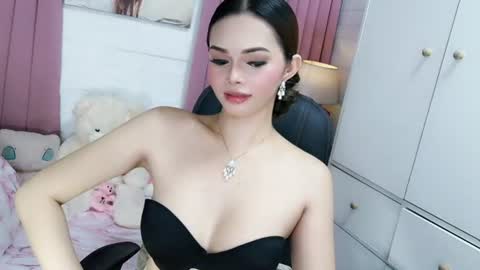Snapshot of sexy_blairxx chatting on 9, 7, 2026 blair online show from 9, 7, 2026