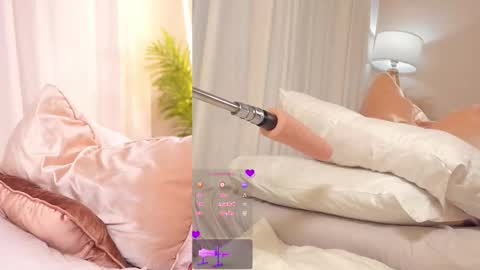 Snapshot of sexy_blonde_doll chatting on 11, 9, 2025 Lina online show from 11, 9, 2025