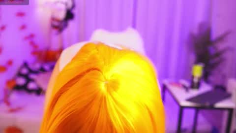 Snapshot of sexy_blonde_doll chatting on 22, 10, 2025 Lina online show from 22, 10, 2025