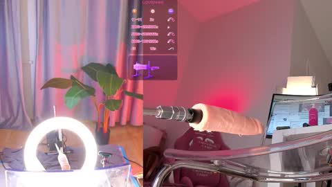 Snapshot of sexy_blonde_doll chatting on 9, 2, 2026 Lina online show from 9, 2, 2026