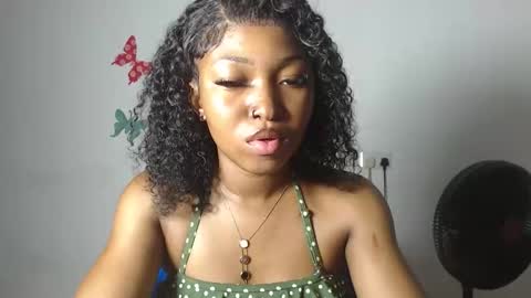 sexy_bluey247 online show from 25, 11, 2025