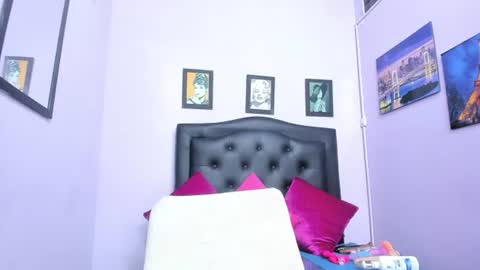 Snapshot of sexy_candy18x chatting on 26, 7, 2026 sexy_candy18x online show from 26, 7, 2026