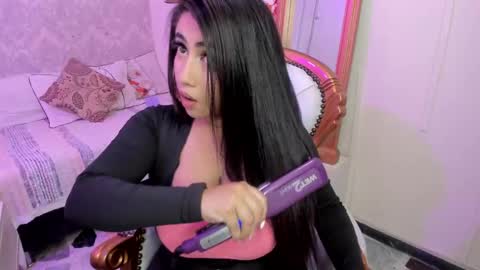 Snapshot of sexy_cristall chatting on 4, 3, 2025  C R I S T A L  online show from 4, 3, 2025