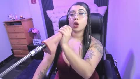  C R I S T A L  online show from 10, 1, 2026