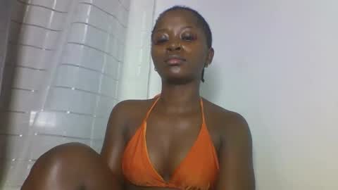 Snapshot of sexy_ebonyangel chatting on 18, 3, 2026 Mira online show from 18, 3, 2026