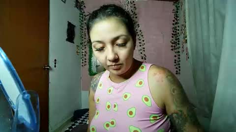 sexy lolas online show from 22, 9, 2025
