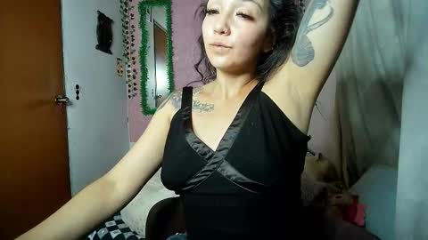 sexy lolas online show from 24, 10, 2025
