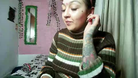 sexy lolas online show from 14, 1, 2026