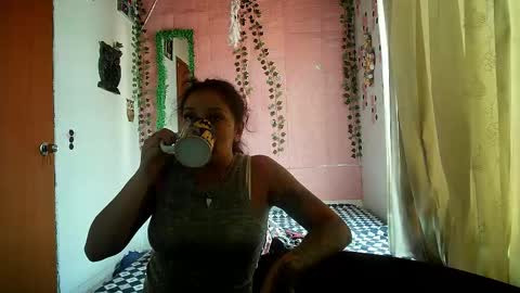 sexy lolas online show from 10, 5, 2026