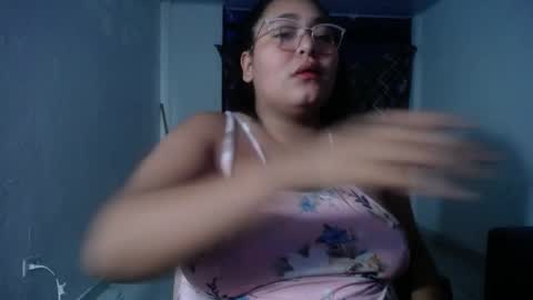 Snapshot of sexy_love_15 chatting on 6, 4, 2026 SIRENA LOVE online show from 6, 4, 2026