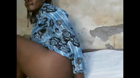 sexy_lunah online show from 15, 12, 2025